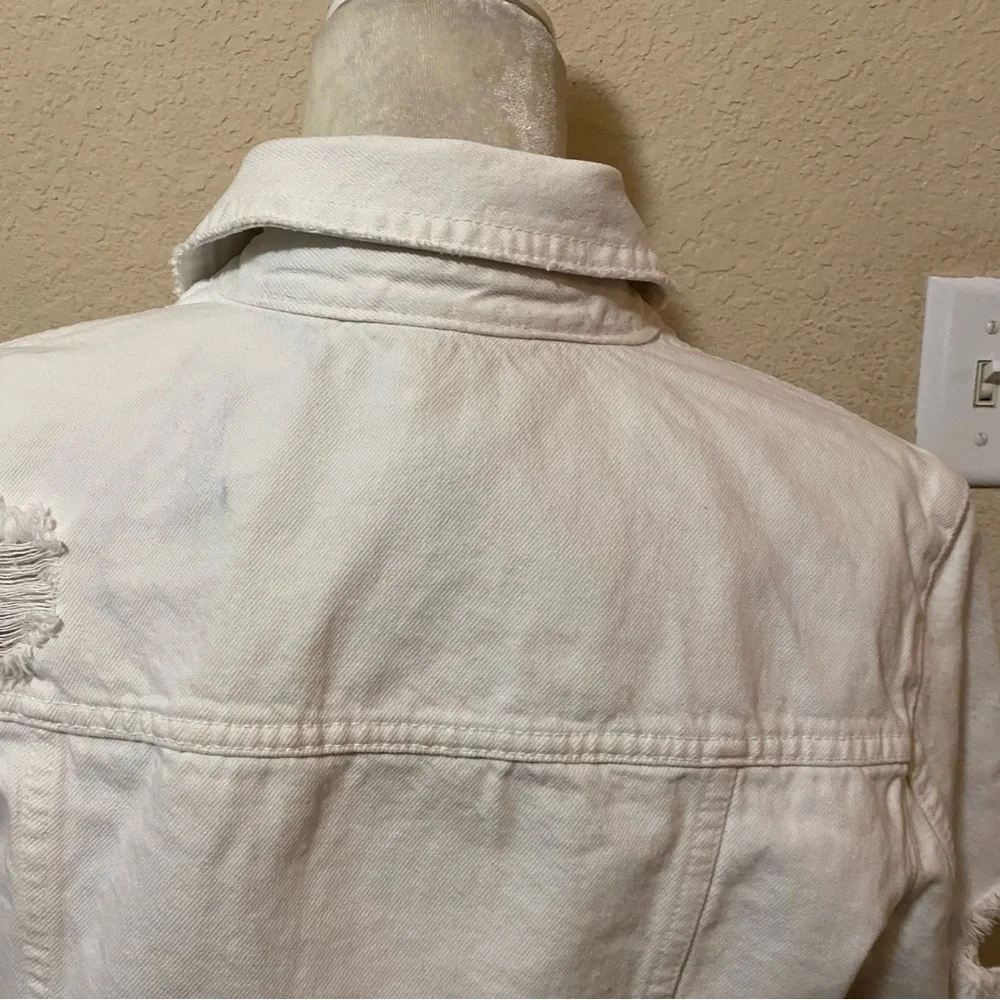 Zara White Jacket Cropped Distressed Frayed Hem Denim Button Front Size Small